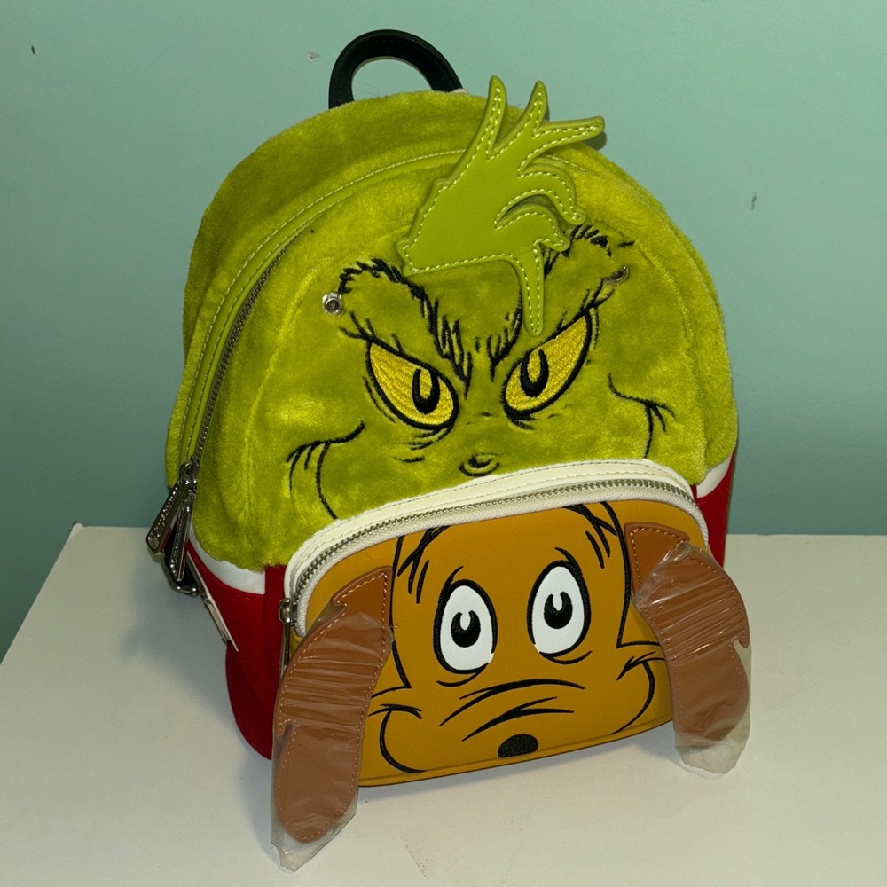Loungefly Grinch/Max loungefly